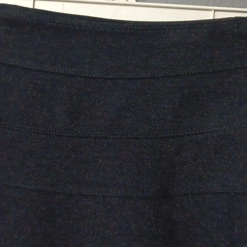 Athleta Stretch Black Pointe twill mini skirt - Picture 8 of 11